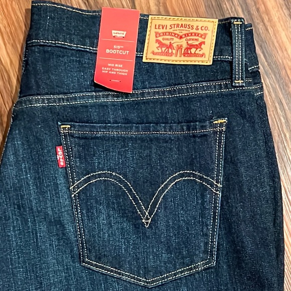 Levi’s 515 Mid Rise Bootcut, 31x32 - Picture 13 of 16